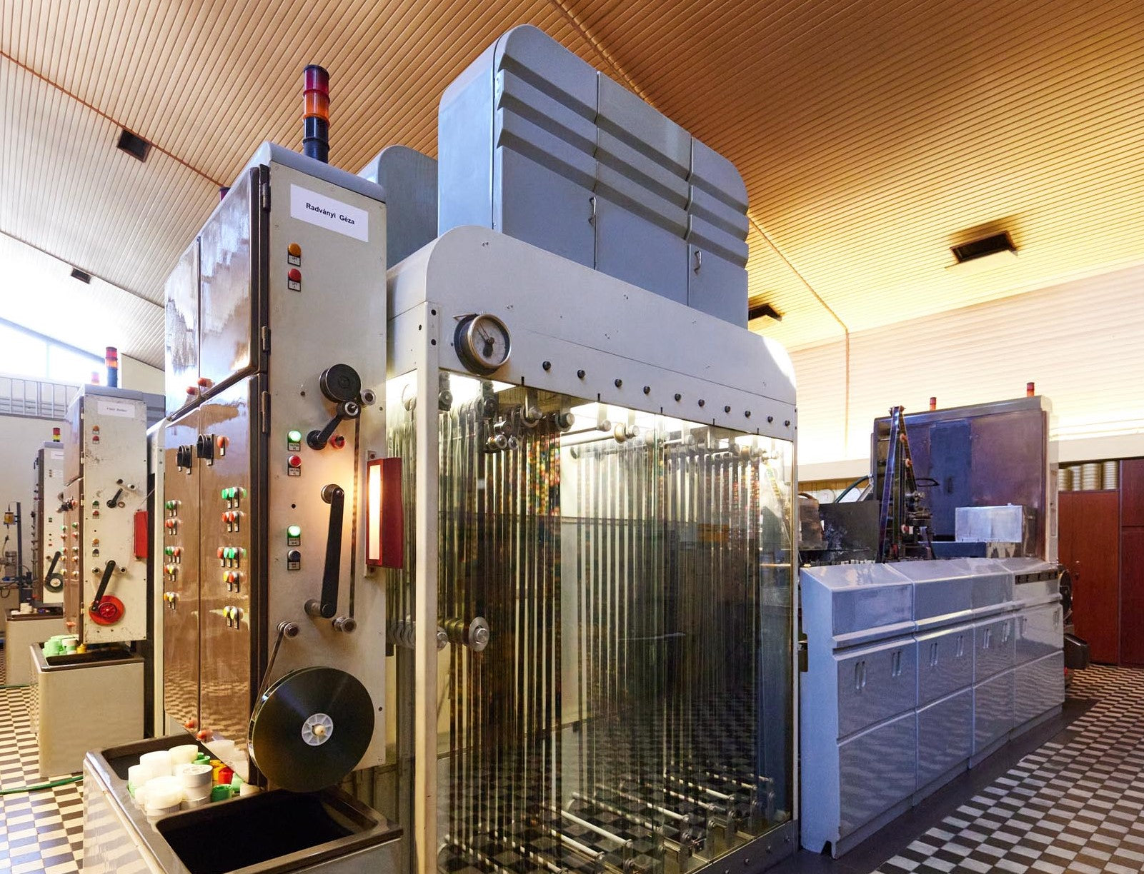 5 + 2 = Készülnek új diafilmjeink!